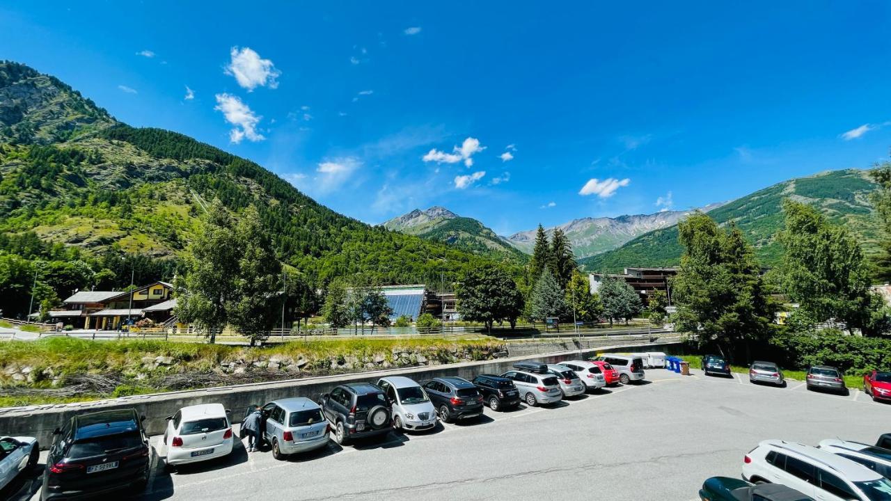 Appartamento Smith Roero - Affitti Brevi Italia Bardonecchia Exterior photo
