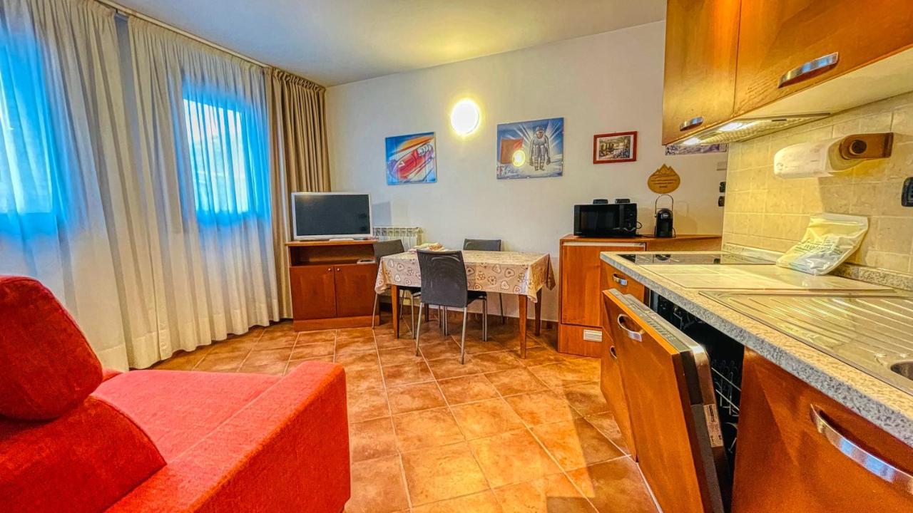 Appartamento Smith Roero - Affitti Brevi Italia Bardonecchia Exterior photo